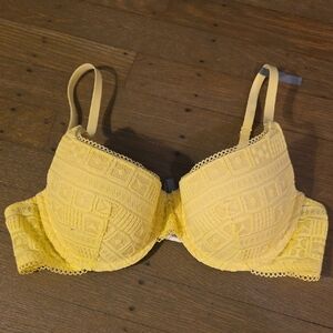 Aerie Yellow Lace Underwire Bra Size 36B NEW